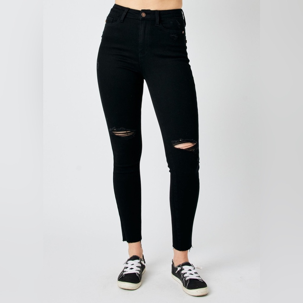 Judy Blue Black Skinny Jean with Stretch!